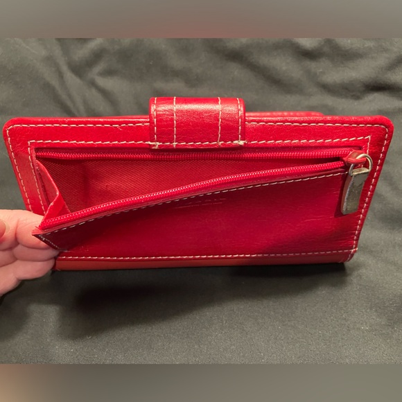 Fossil Heart Wallet and Checkbook Cover - Picture 4 of 4